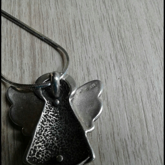 Sterling angel on sterling chain - Picture 3 of 6